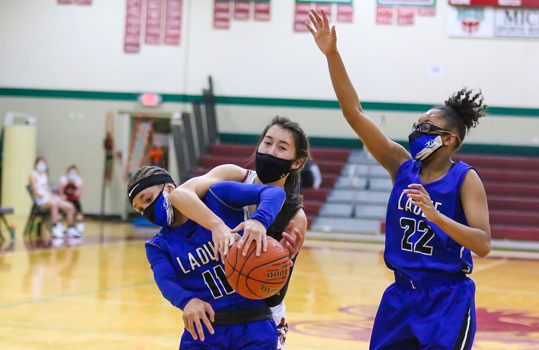MICDS vs. Ladue girls basketball